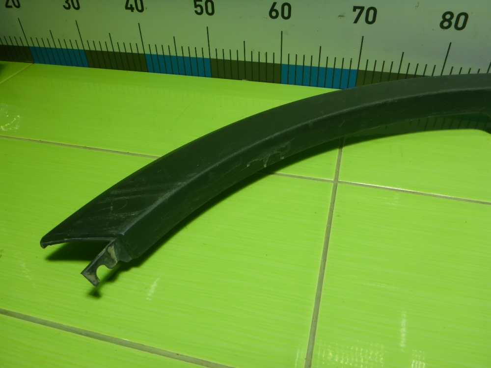 Накладка заднего крыла правого