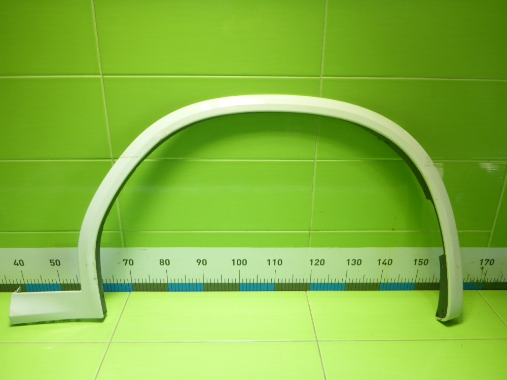 Накладка переднего крыла правого