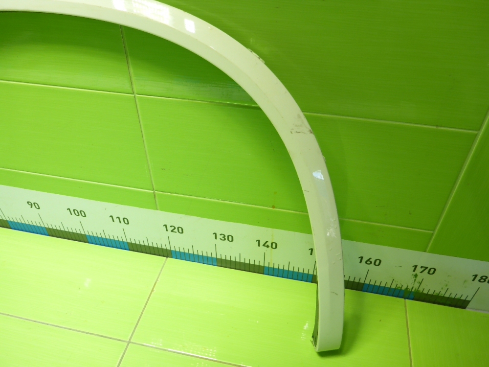 Накладка переднего крыла правого