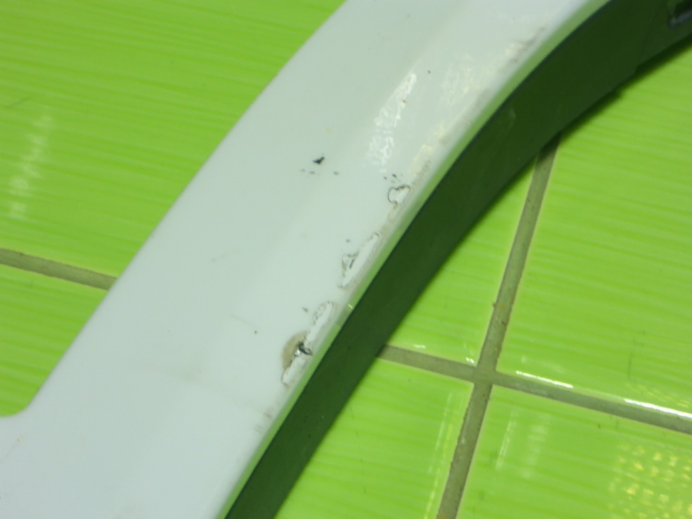 Накладка переднего крыла правого