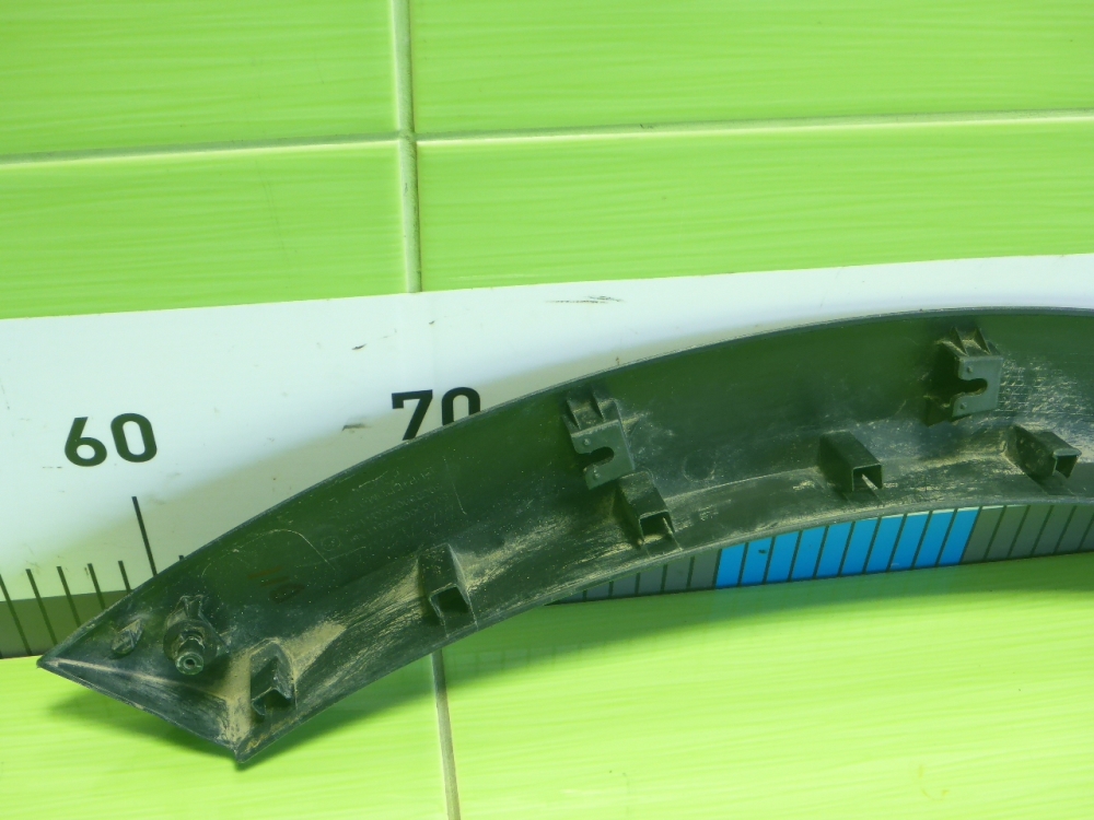 Накладка двери задней левой