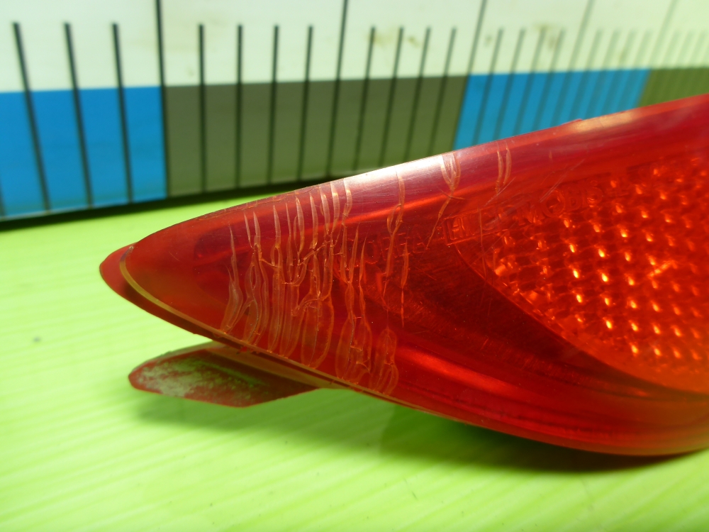 Отражатель в бампер задний левый