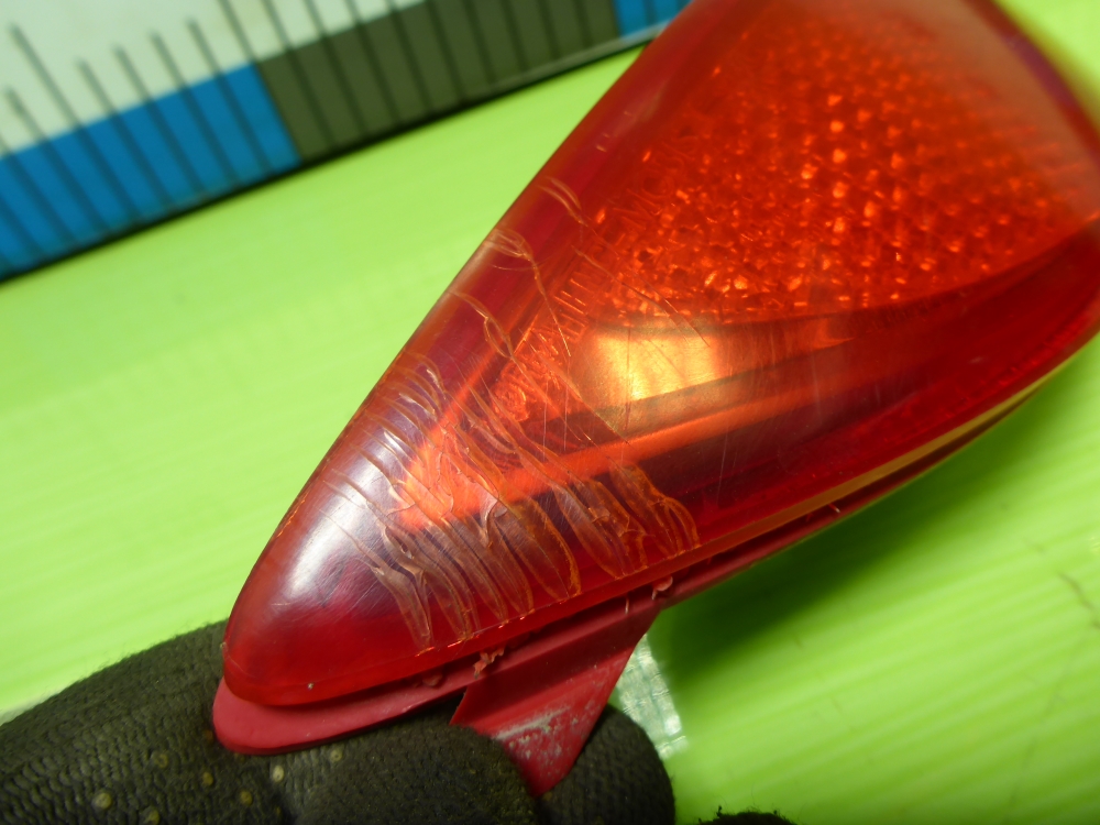 Отражатель в бампер задний левый