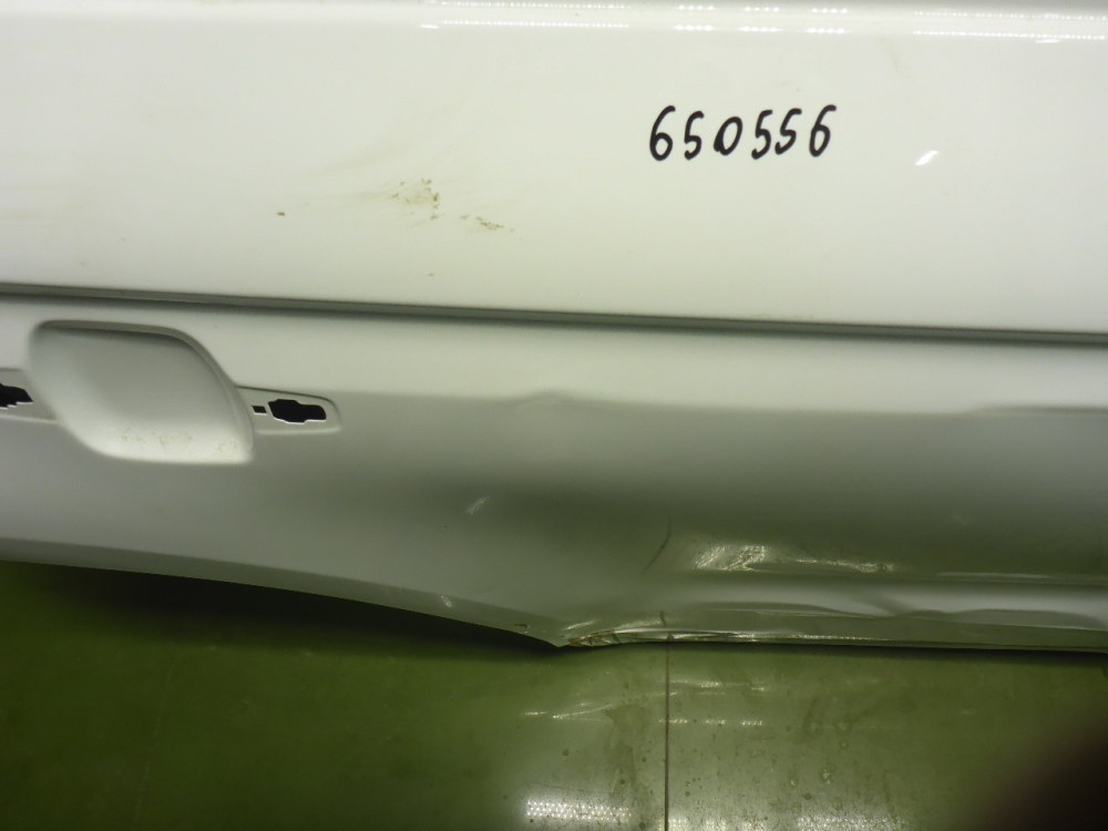 Дверь задняя правая