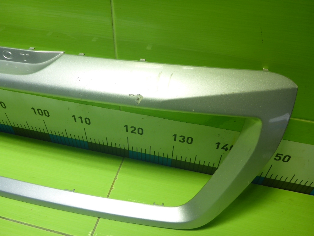 Накладка на решетку радиатора