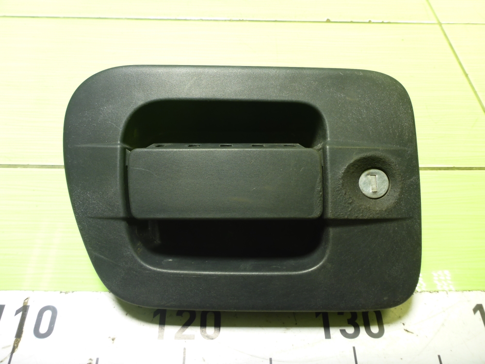 Ручка двери передней наружная