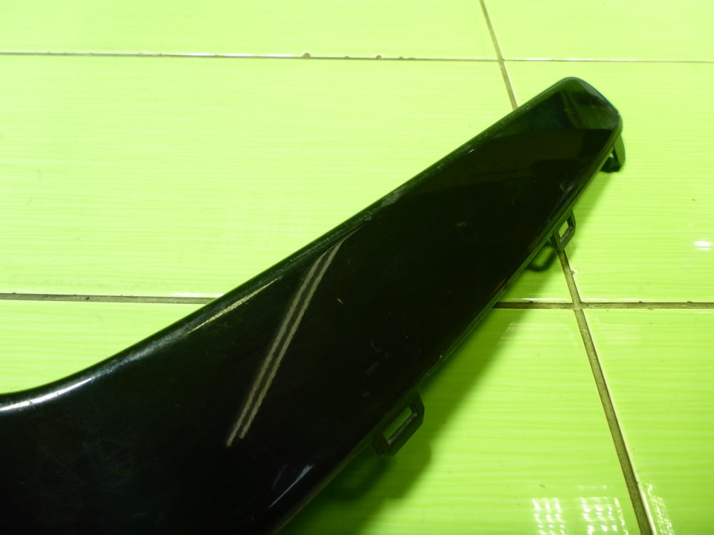 Накладка переднего бампера правая