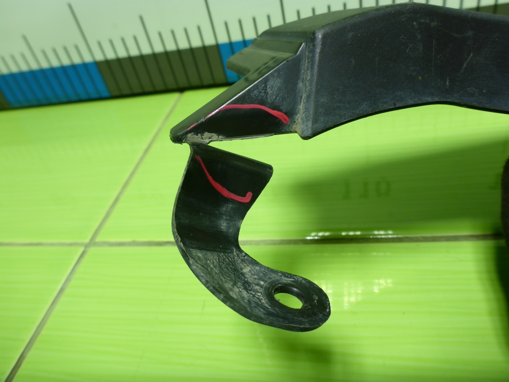 Накладка двери задней левой