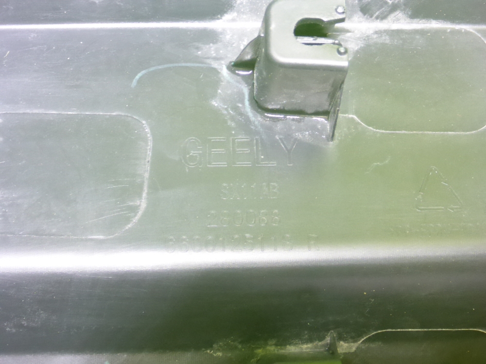 Накладка двери задней правой