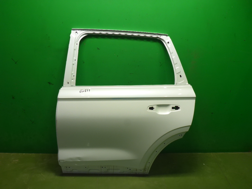 Дверь задняя левая