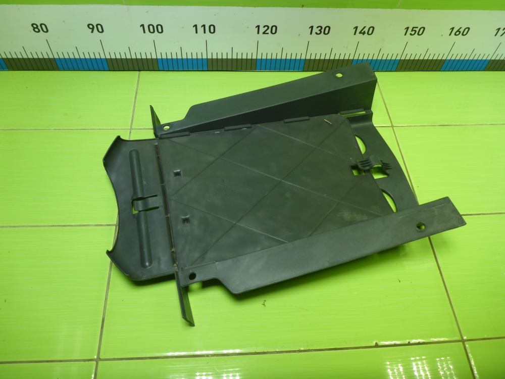 Крышка бардачка