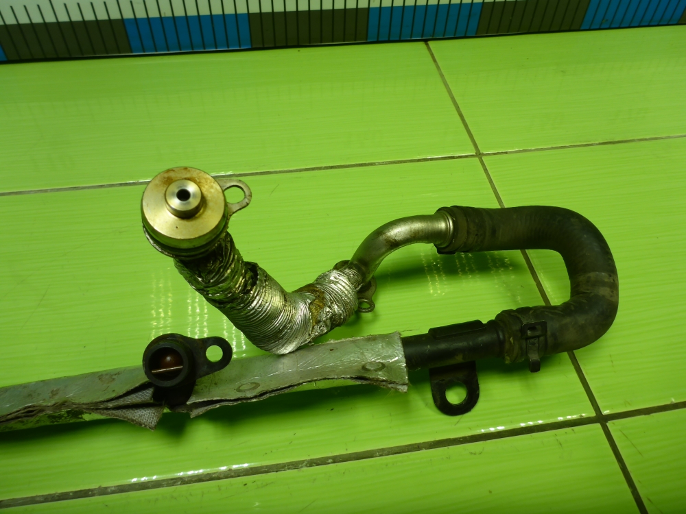 Трубка системы охлаждения