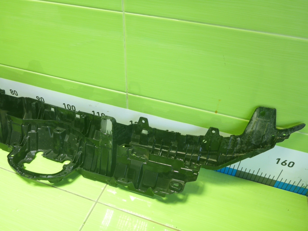 Кронштейн переднего бампера