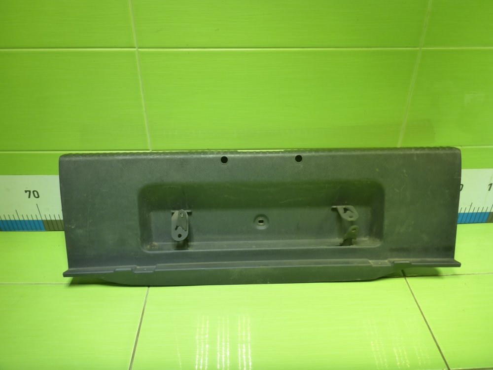 Обшивка багажника