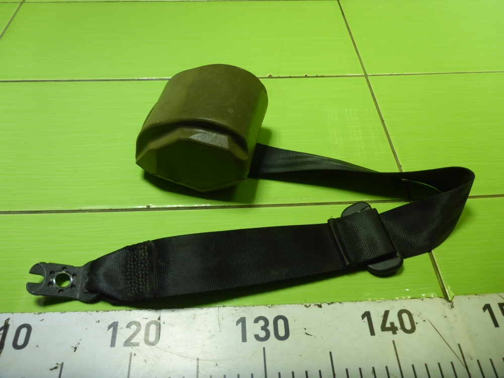 Ремень безопасности