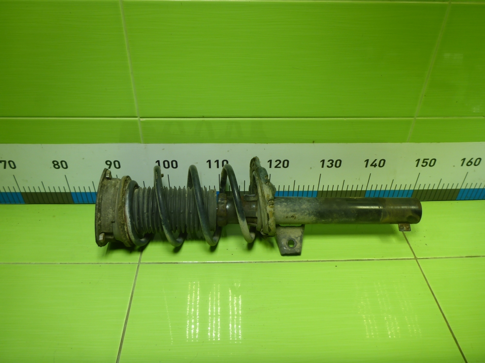 Амортизатор передний