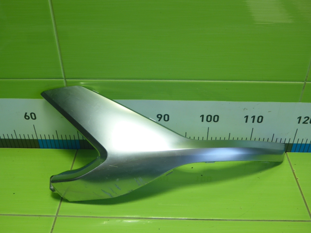 Накладка переднего бампера левая