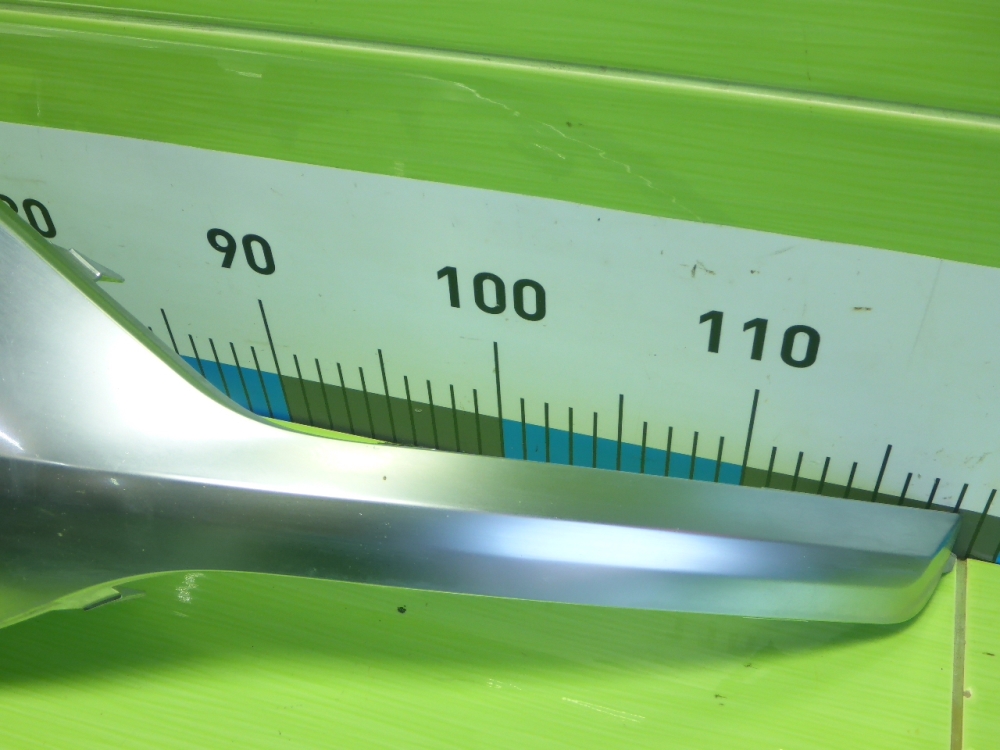 Накладка переднего бампера левая