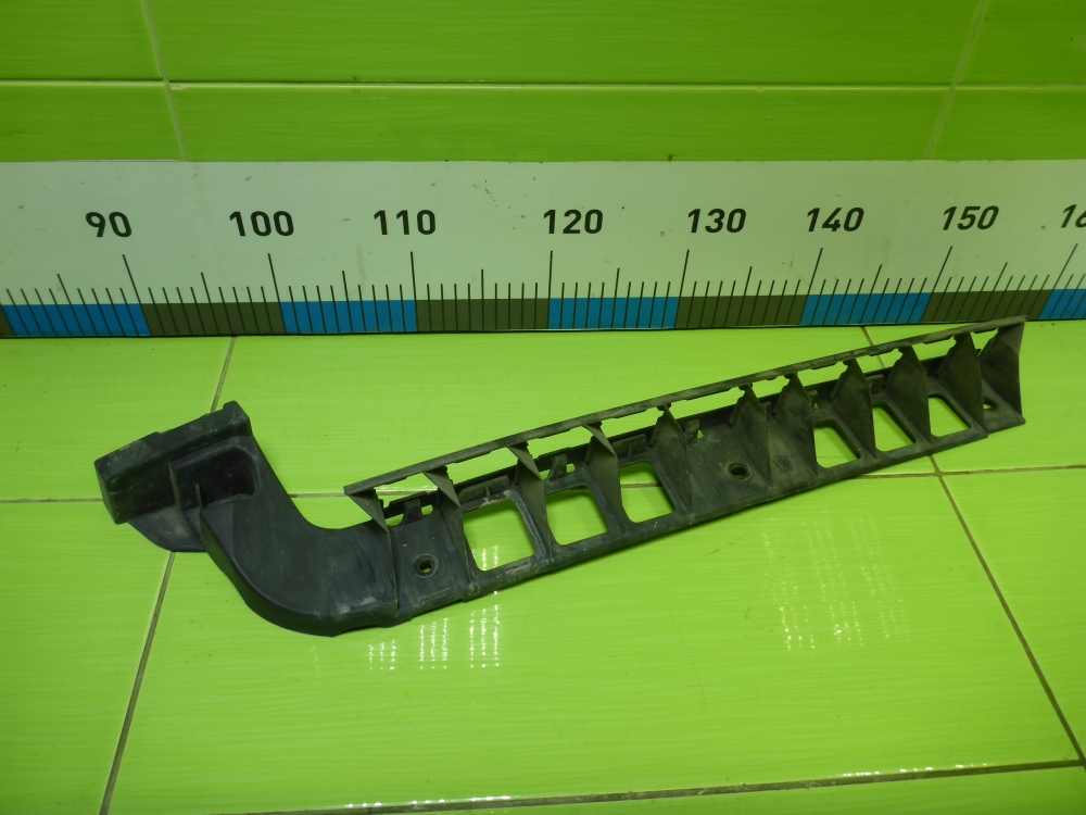 Кронштейн заднего бампера левый