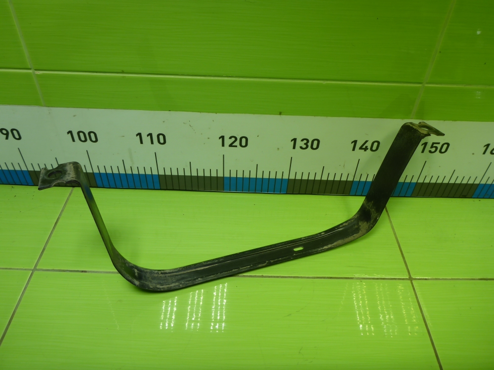 Лента крепления бензобака