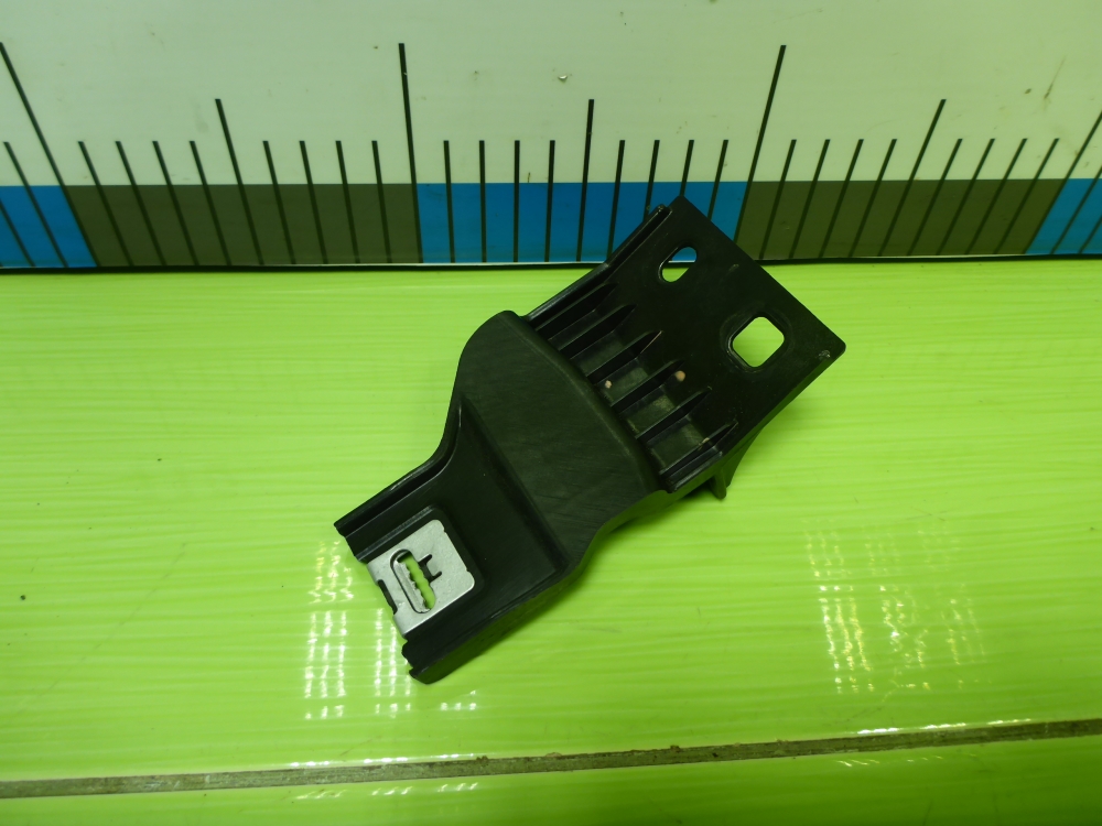 Кронштейн (сопут. товар)