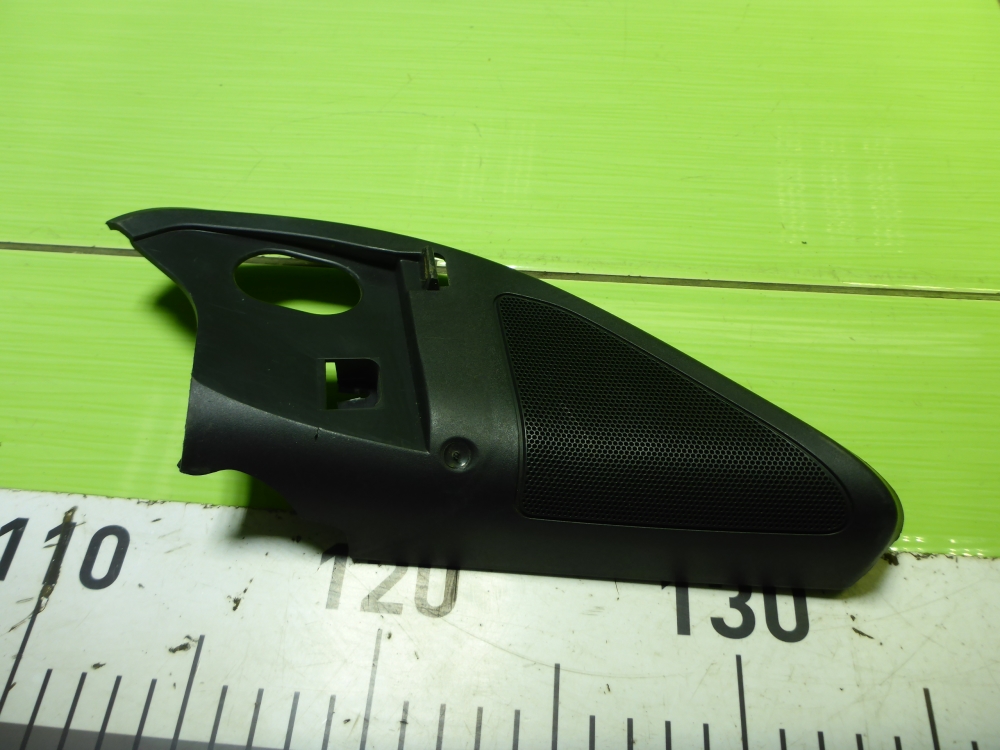 Накладка зеркала правого