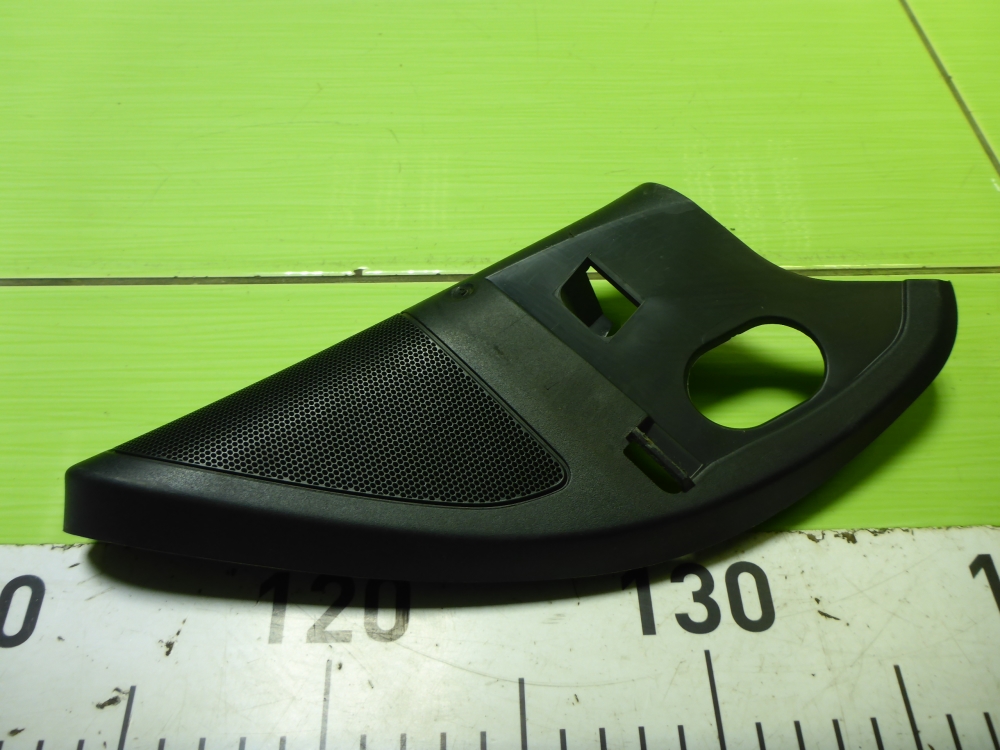 Накладка зеркала правого