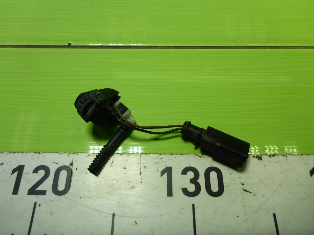 Форсунка омывателя лобового стекла