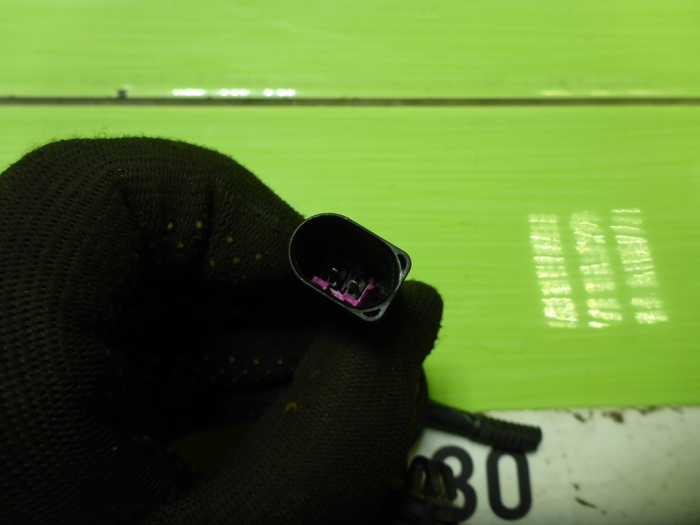 Форсунка омывателя лобового стекла