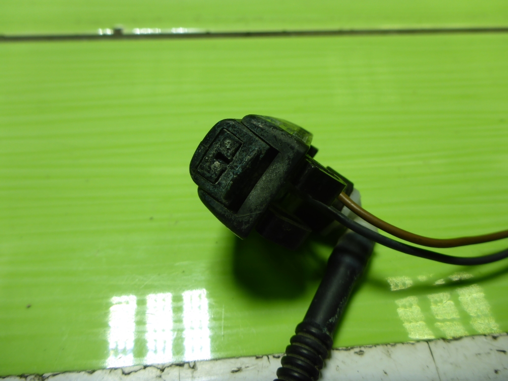 Форсунка омывателя лобового стекла