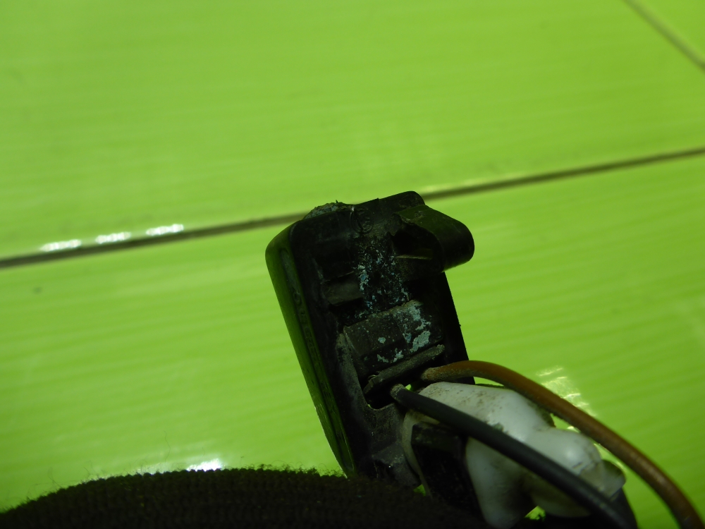 Форсунка омывателя лобового стекла