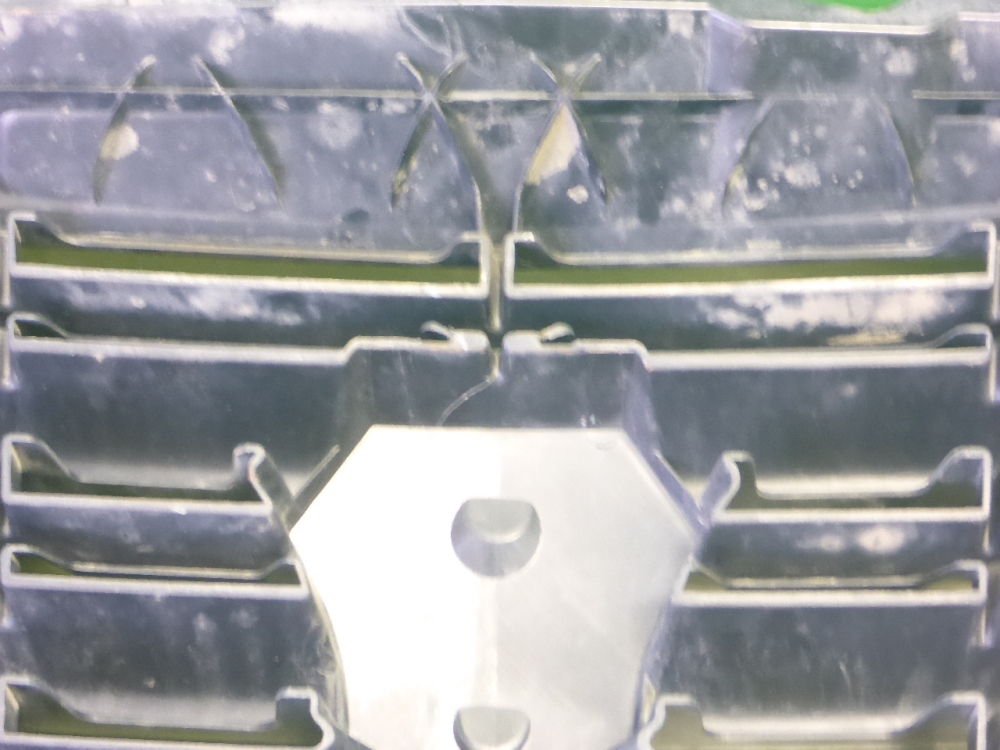 Бампер передний