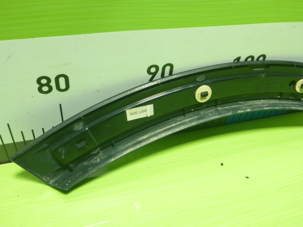 Накладка двери задней правой