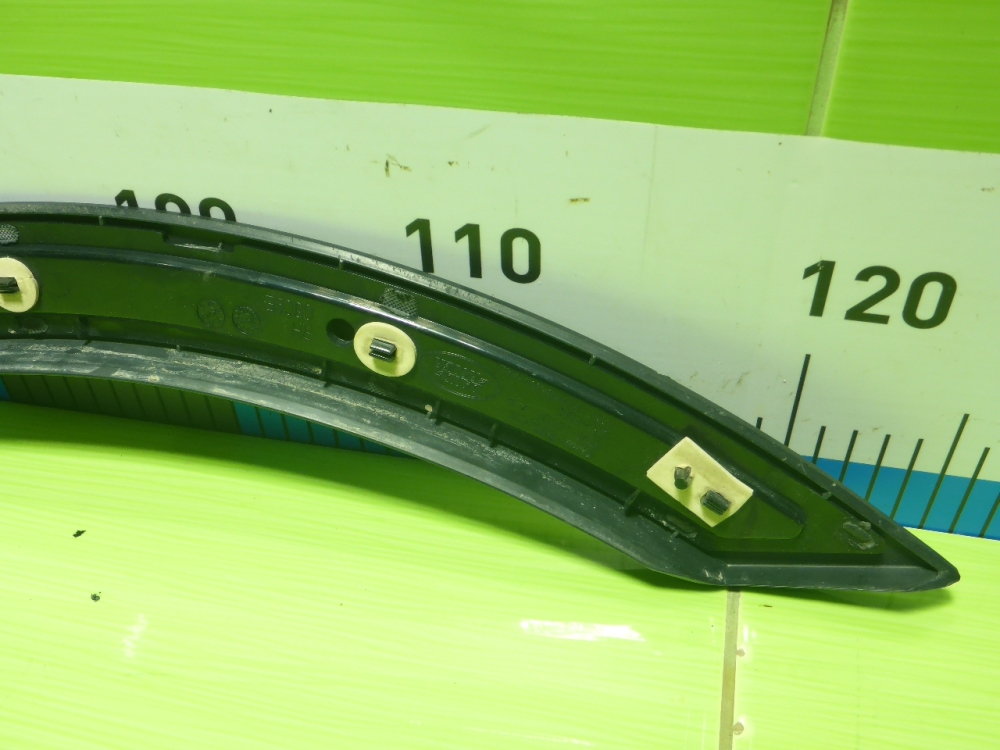 Накладка двери задней правой