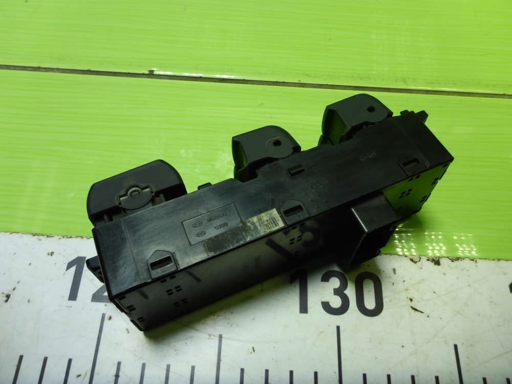 Блок управления стеклоподъемниками