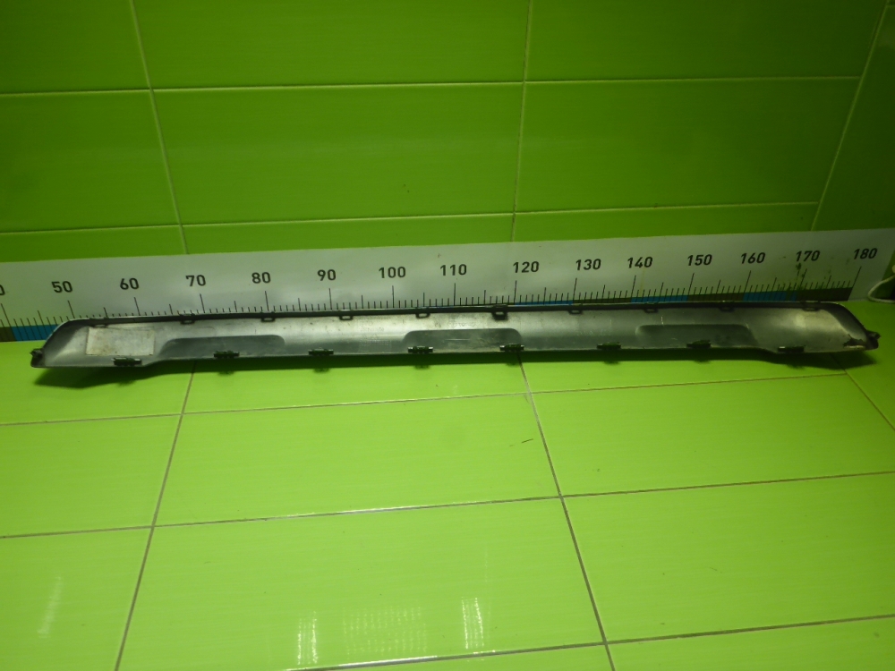 Накладка переднего бампера