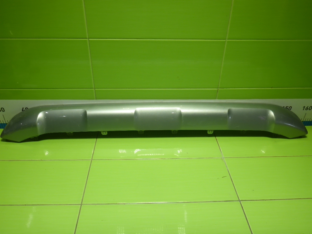 Накладка переднего бампера