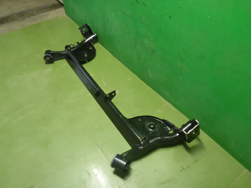 Балка задняя