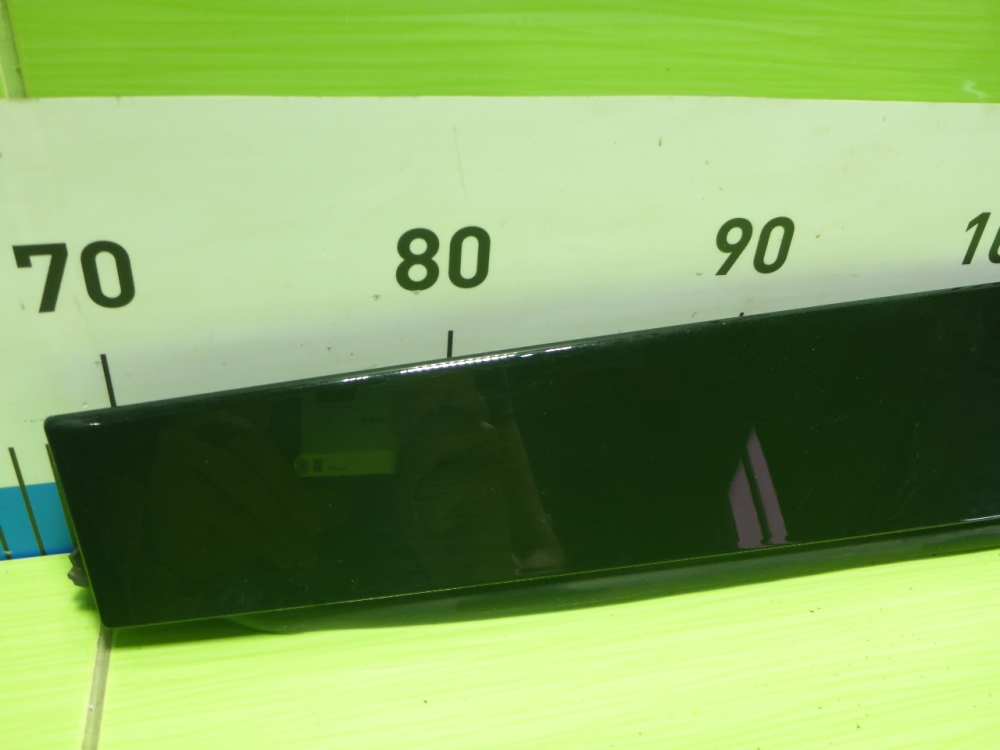 Накладка двери задней левой