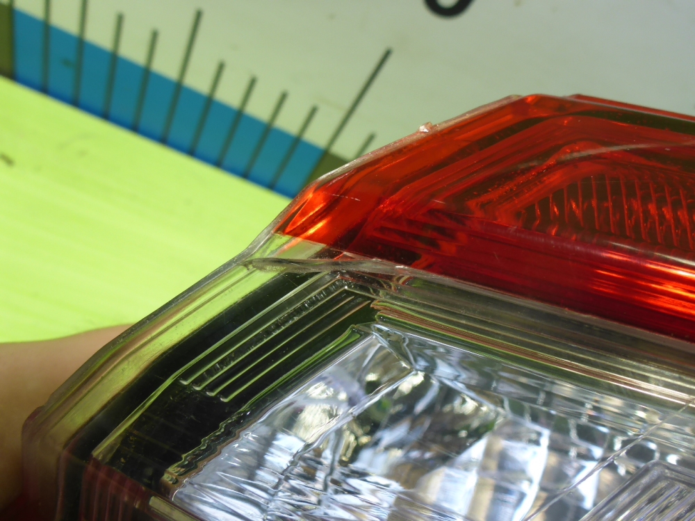 Фонарь задний наружный правый