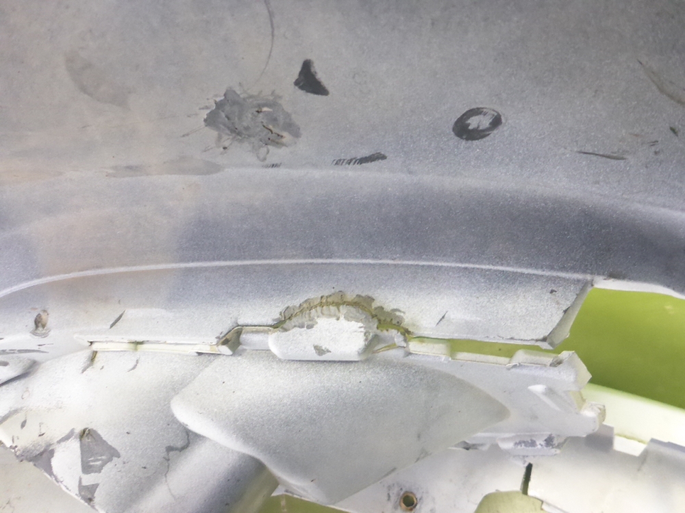 Бампер передний