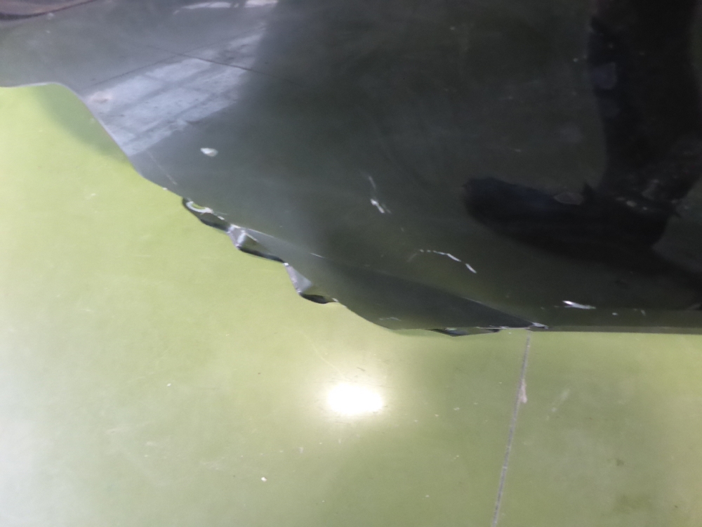 Крыло переднее левое