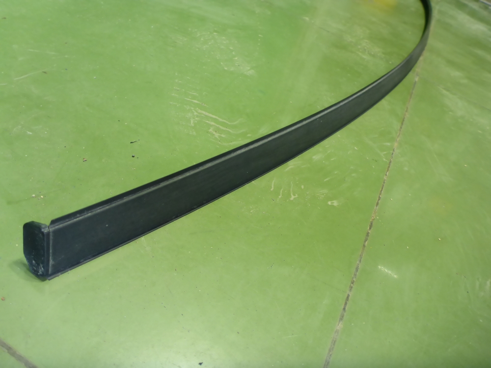 Молдинг крыши левый