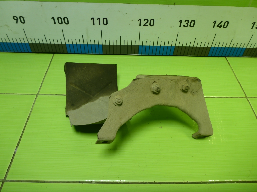 Кронштейн (сопут. товар)