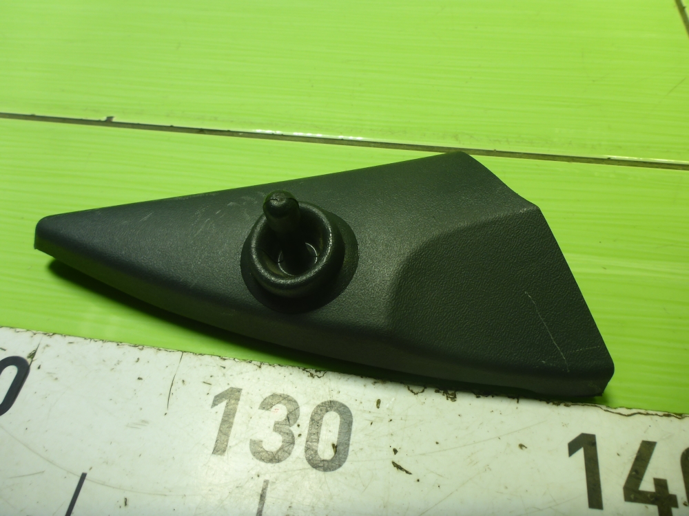 Накладка зеркала правого