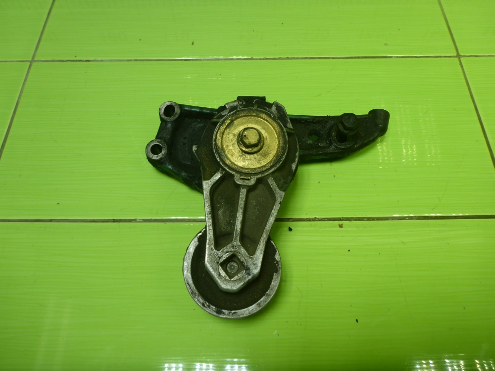 Кронштейн ролика-натяжителя руч. ремня