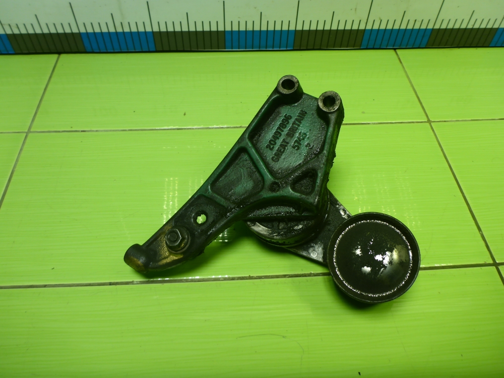 Кронштейн ролика-натяжителя руч. ремня