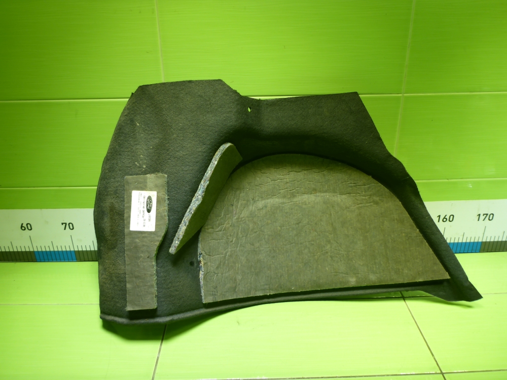 Обшивка багажника