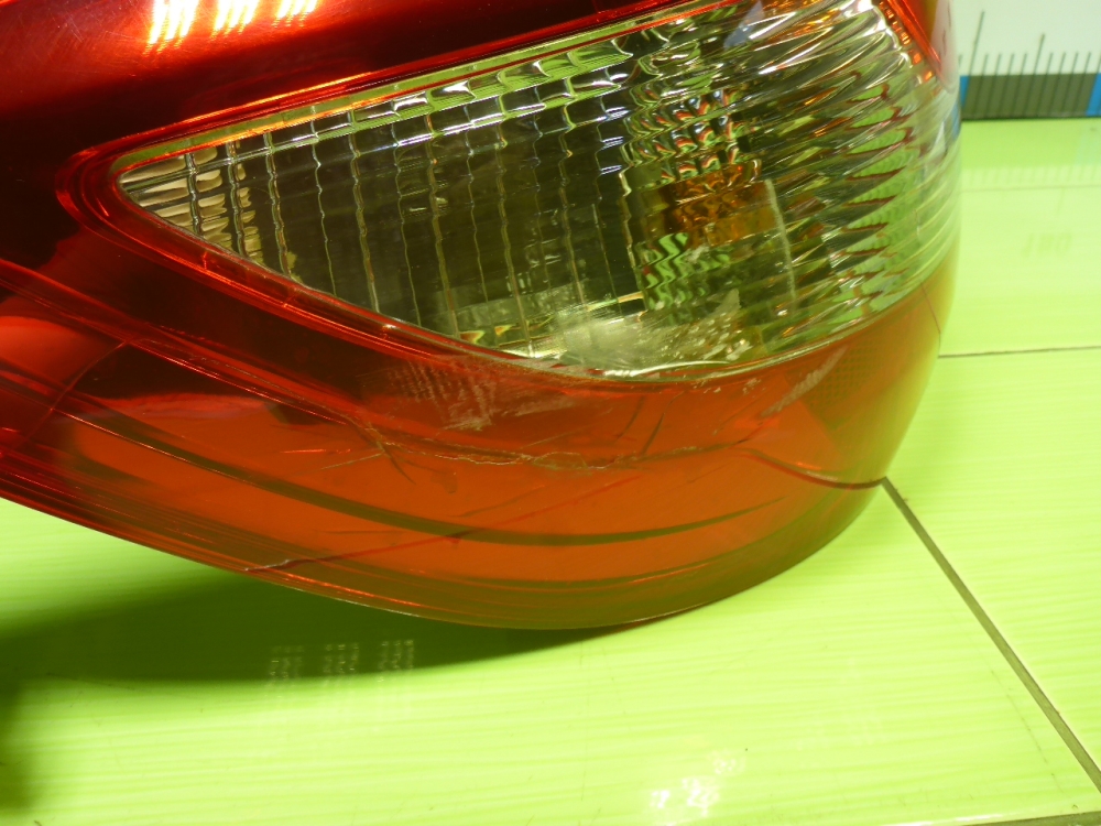 Фонарь задний левый