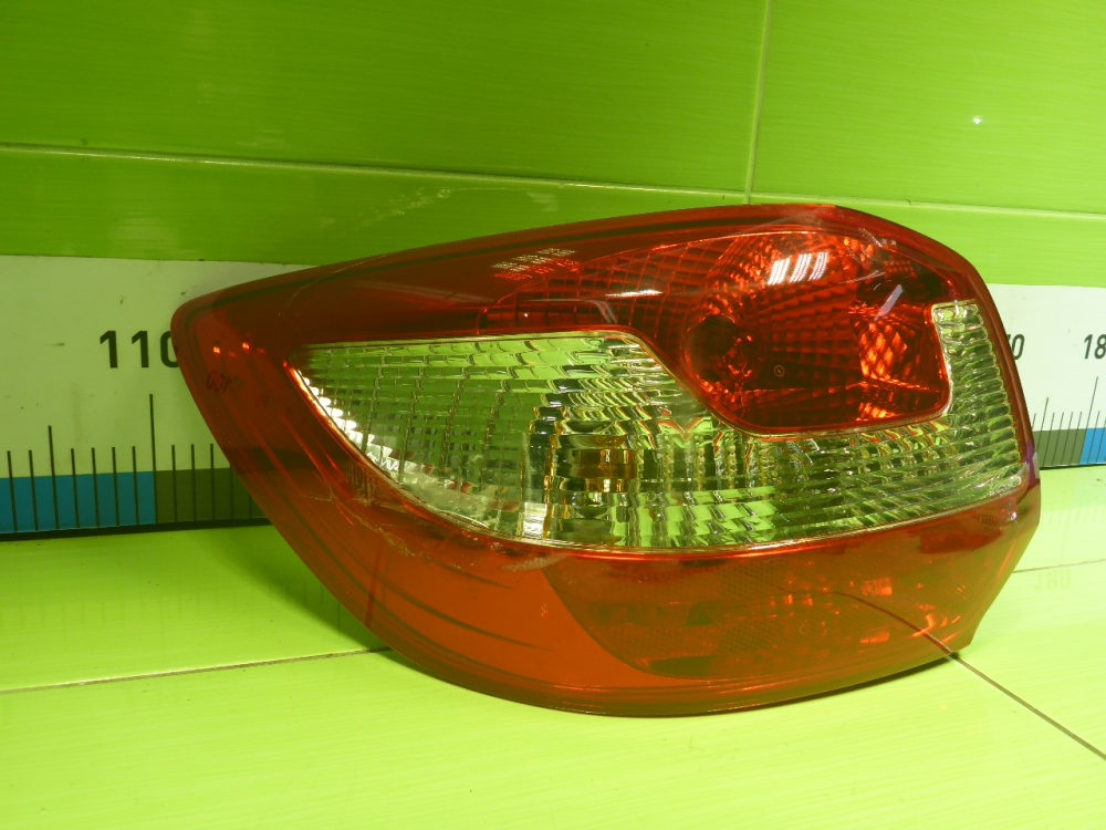 Фонарь задний левый